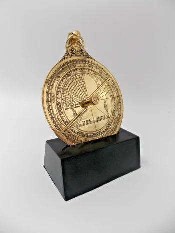 Ateepique Objet Marin Divers Astrolabe1 682
