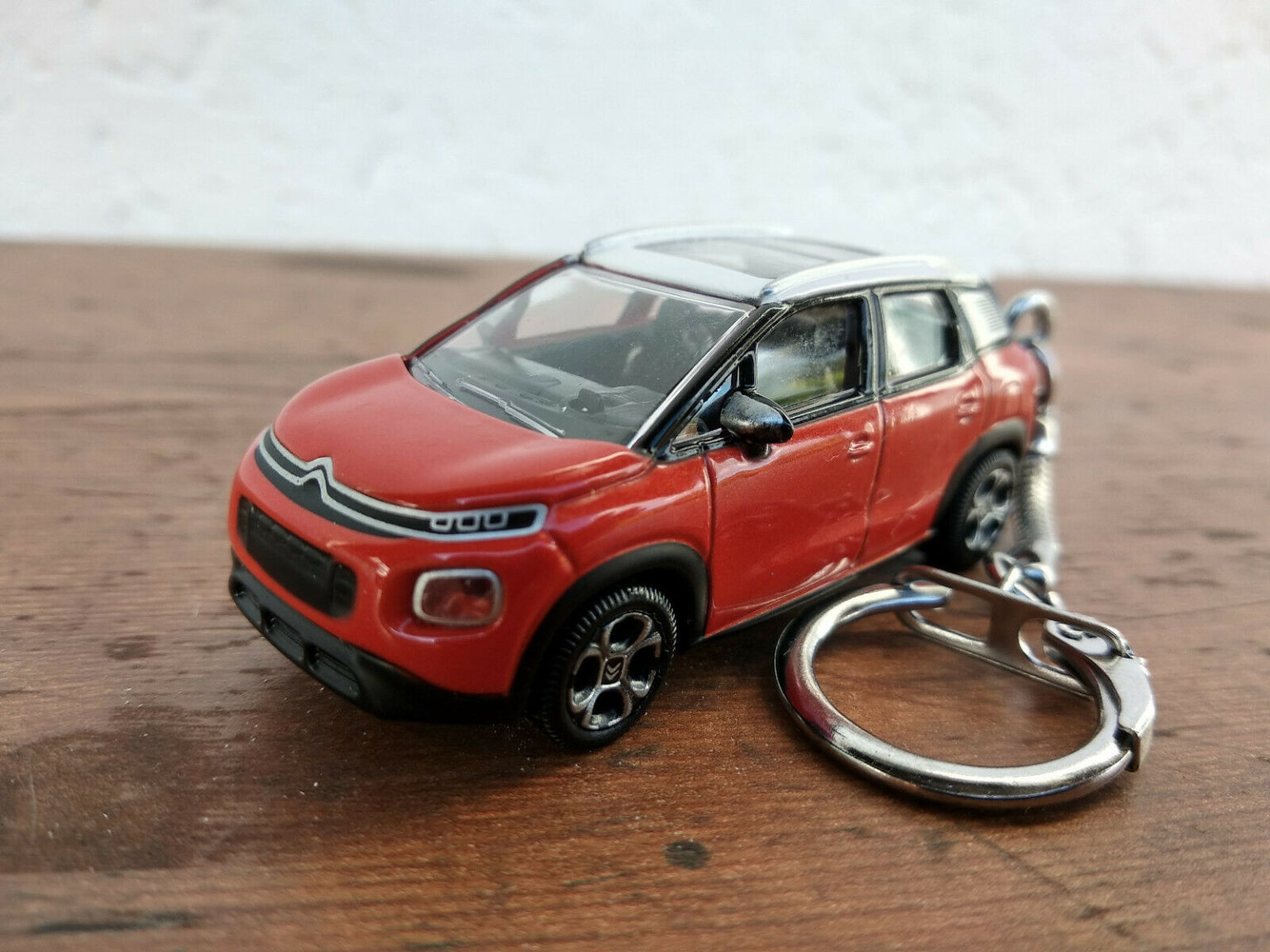 Porte clé Citroën C3 Aircross orange en métal, idée cadeau sympa