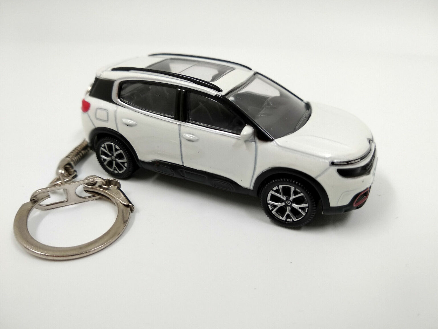 Porte clé Citroën C5 Aircross blanc, en métal, idée cadeau sympa