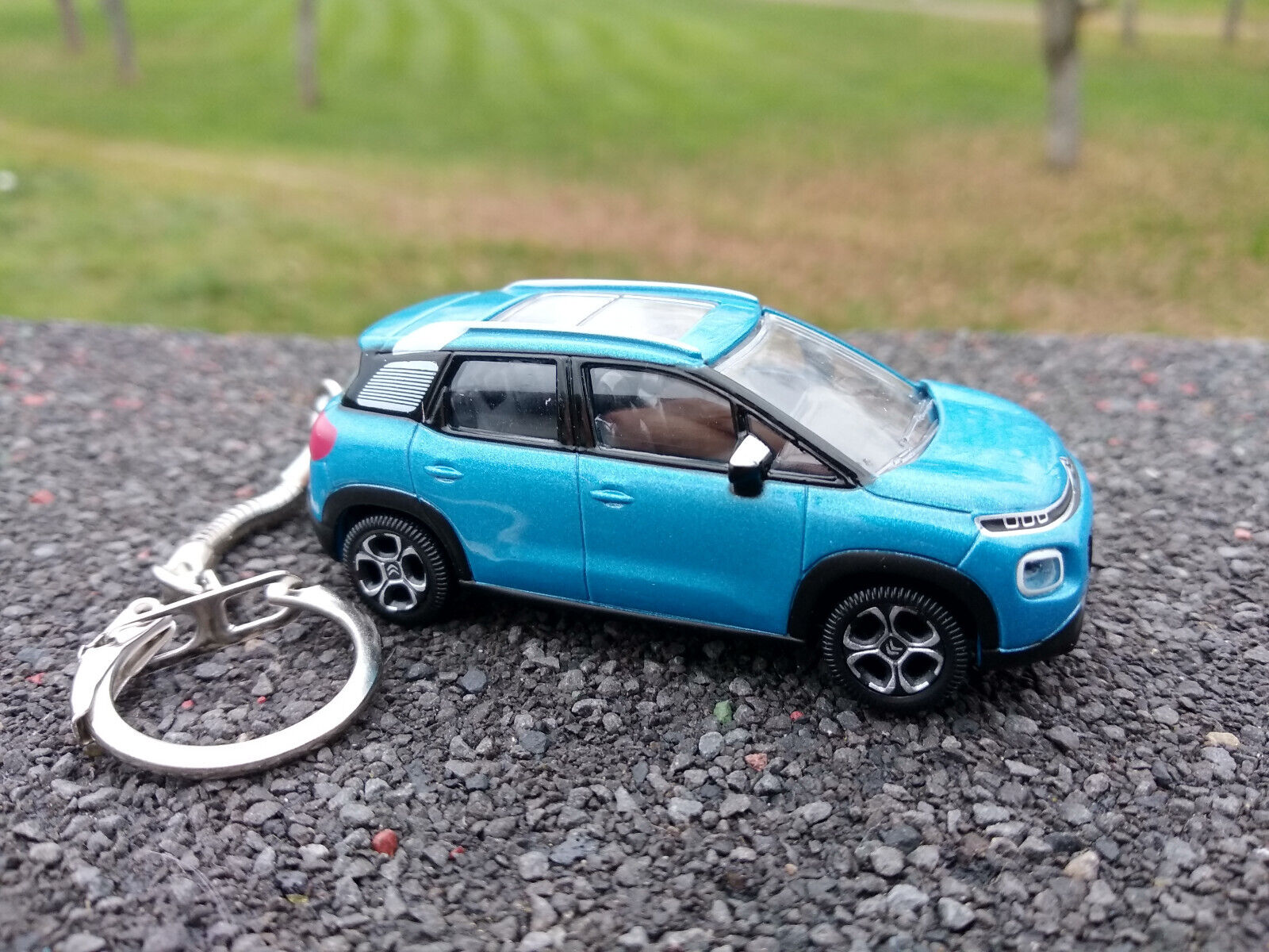 Porte clé Citroën C3 Aircross 2017 bleu, en métal, idée cadeau