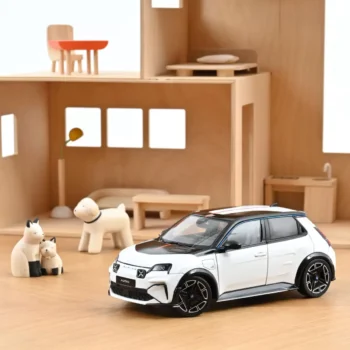 Ateepique Photos Norevalpinepremiere1 171