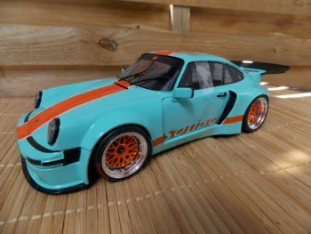 Ateepique Solido Solidoporschebleuclair1 905