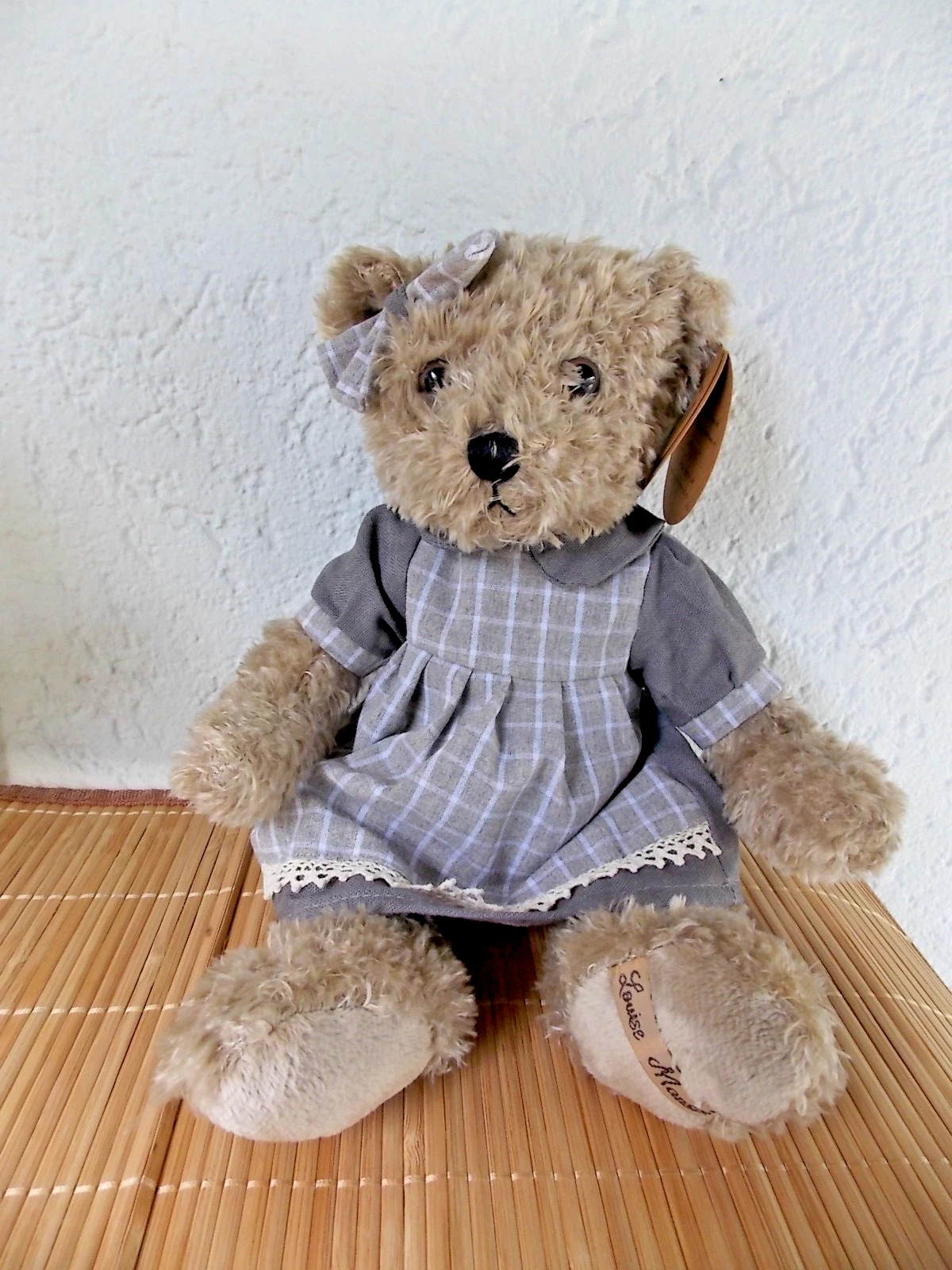 Superbe ours Louise Mansen Sohanne, avec étiquettes ,32cm,cadeau de qualité.